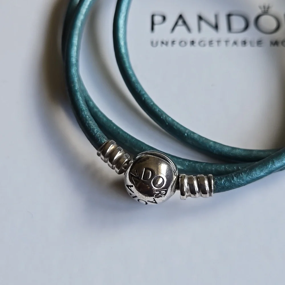 Pandora Leather Wrap Bracelet with Silver/Glass Bead - Picture 2 of 3
